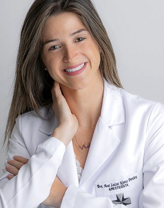 Dra. Ana Luiza Naves Pereira